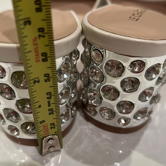 Le Chateau Gorgeous beaded heeled open toe mules, ivory and silver, new - Picture 7 of 7